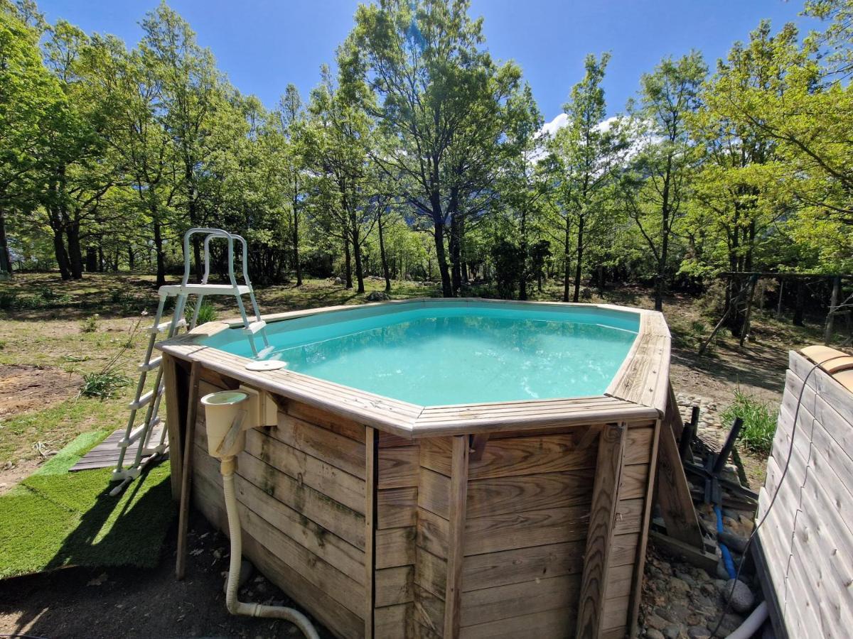 Lodge De Charme Avec Jacuzzi Ghisoni Bagian luar foto