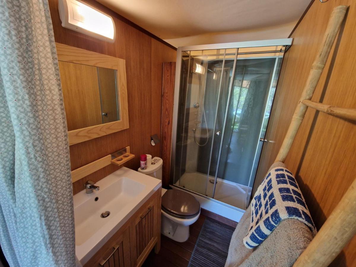 Lodge De Charme Avec Jacuzzi Ghisoni Bagian luar foto