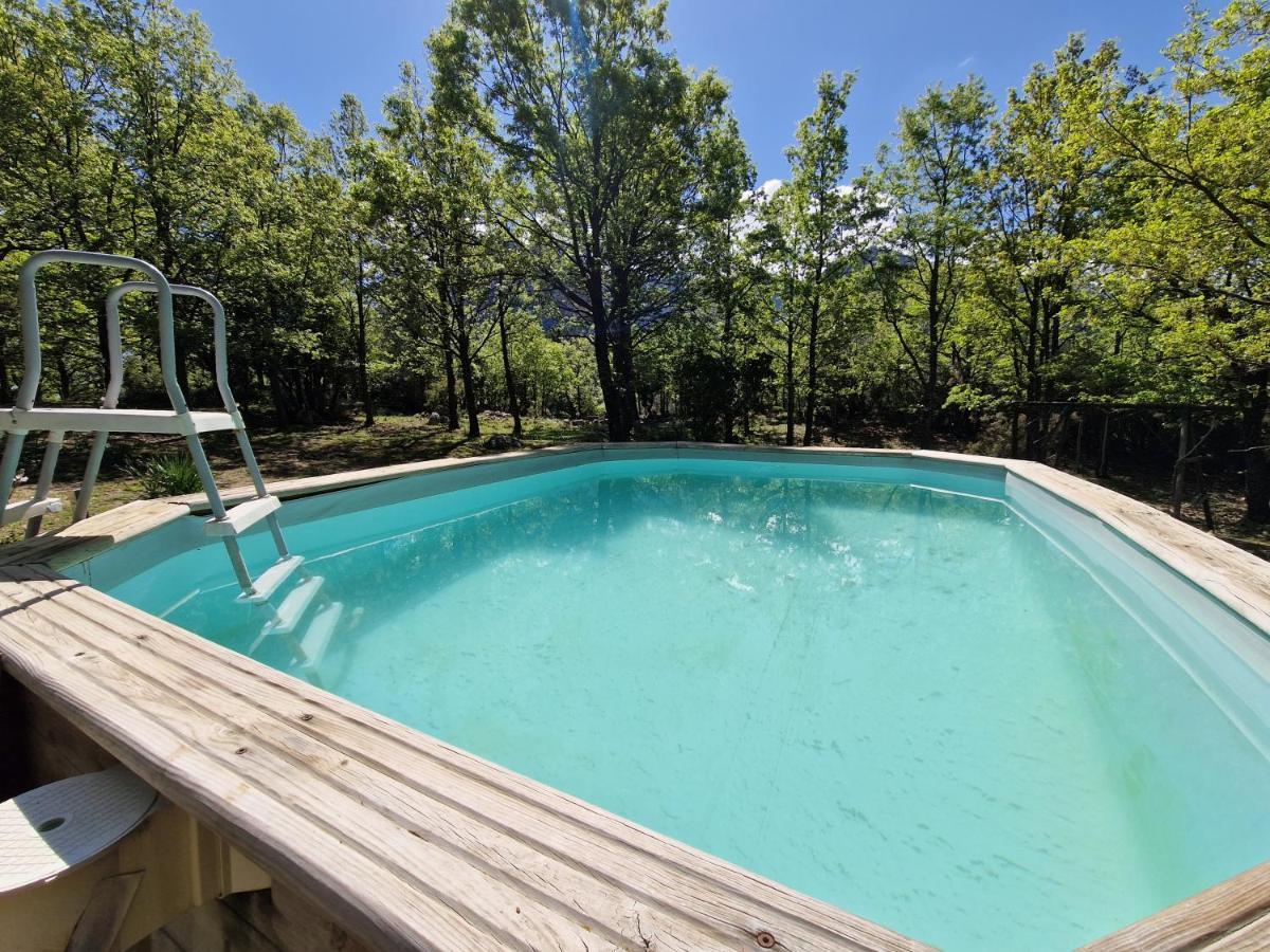 Lodge De Charme Avec Jacuzzi Ghisoni Bagian luar foto
